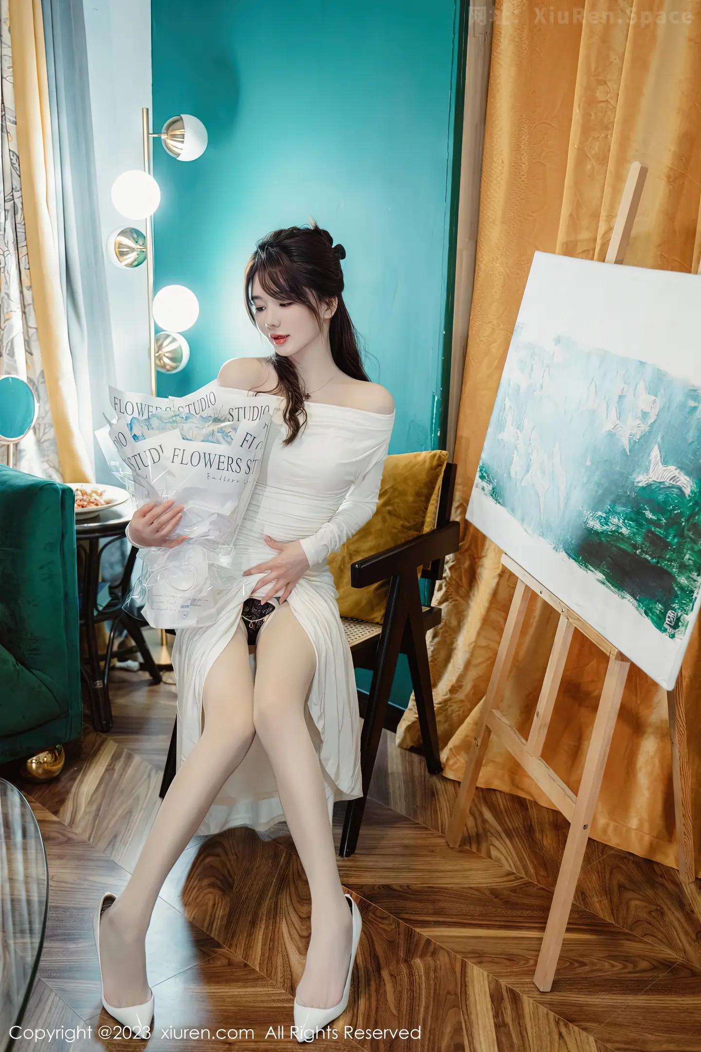 图片[3]-[Xiuren秀人网] 2023.09.15 VOL.7393 女神绮里嘉＆周妍希性感姐妹花彩色披风配超薄黑丝完美诱惑写真70P-秀人网官方网站